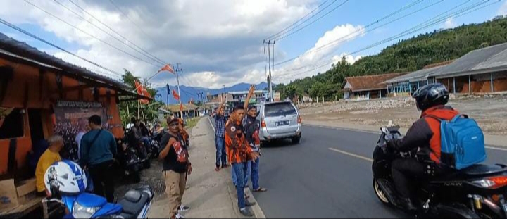 pac-pp-kersamanah-garut-bantu-kepolisian